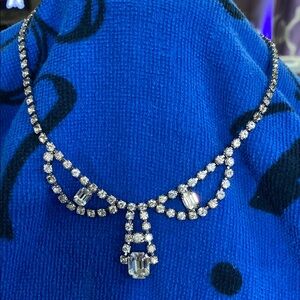 Elegant Silver Necklace with Crystal Accents with matching earrings